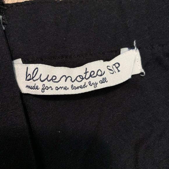 ☀️ 4/$25 BLUENOTES | Black Lace Shorts - Picture 3 of 3